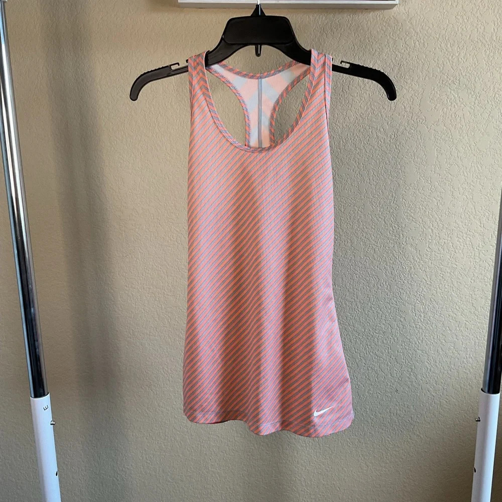 Nike Womens Dri-Fit Athletic Workout Running Racerback Tank Top‎ Size Small